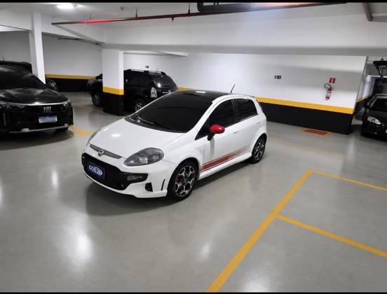 FIAT PUNTO 1.4 MPI 16V T-JET GASOLINA 4P MANUAL FIAT PUNTO 1.4 MPI 16V T-JET GASOLINA 4P MANUAL